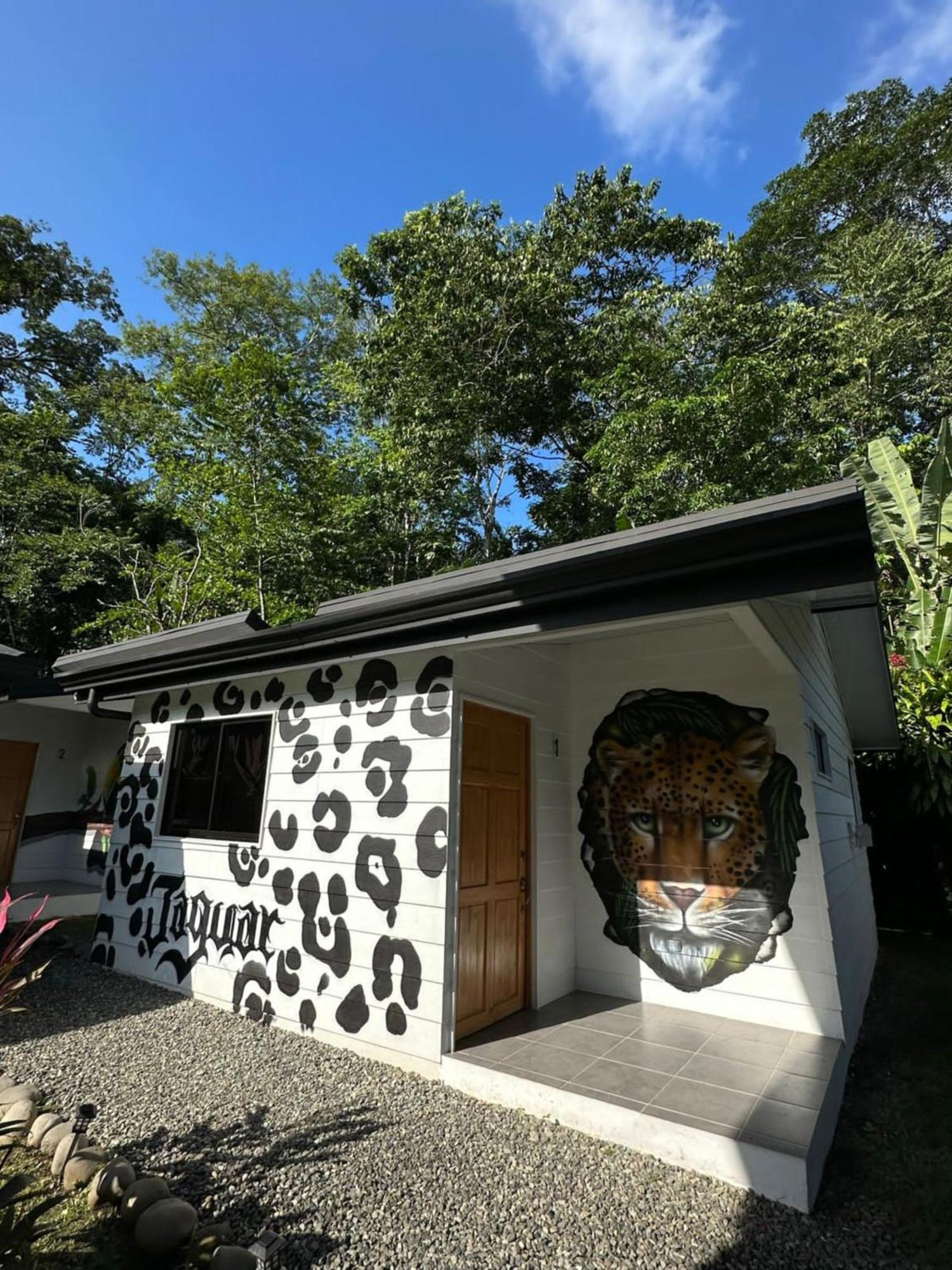 Bungalows Sloth Manzanillo  Luaran gambar