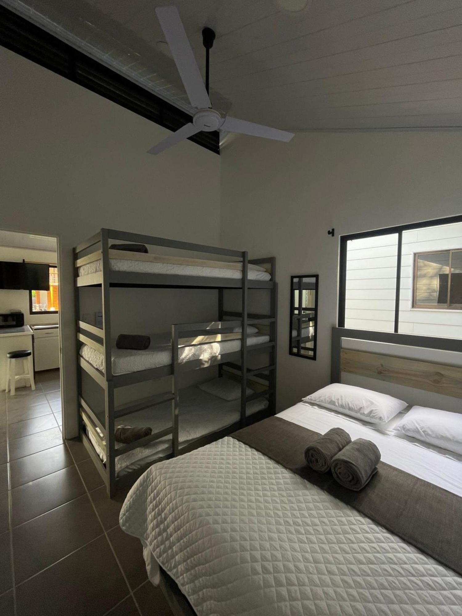 Bungalows Sloth Manzanillo  Luaran gambar